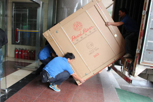 隆广镇钢琴贵重工艺品无忧运